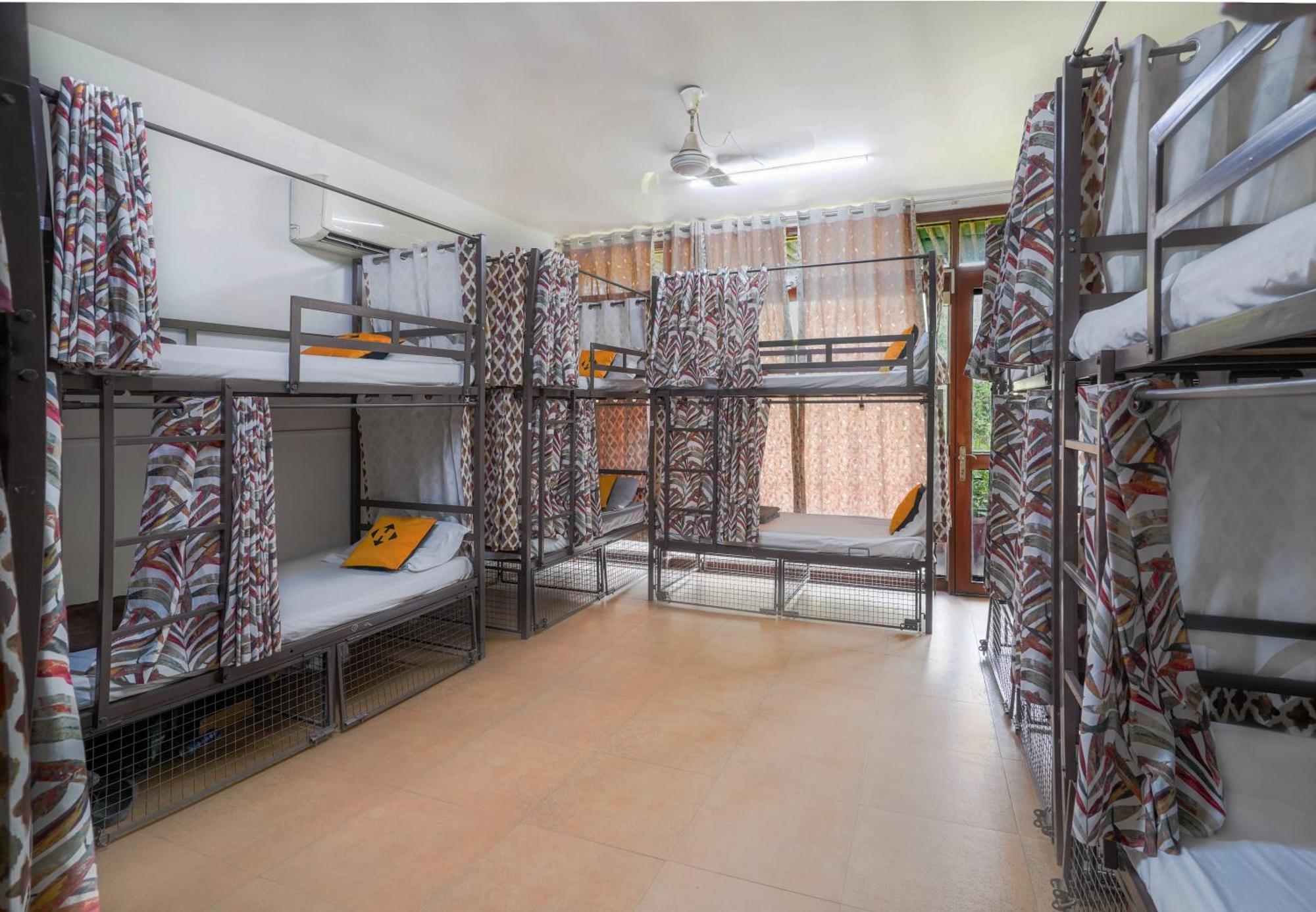 Hide-In Hostel Delhi New Delhi Exterior photo